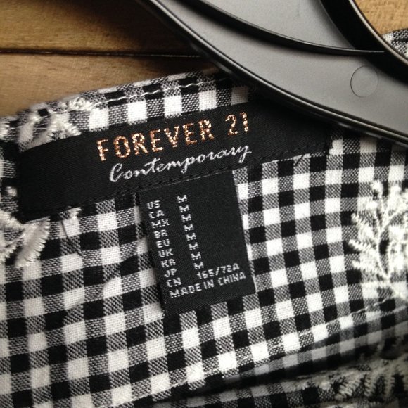 5/$15| Unused Cute Embroidered Like Floral Scallop Hem Wide Leg Back Zippered P… - Picture 3 of 16